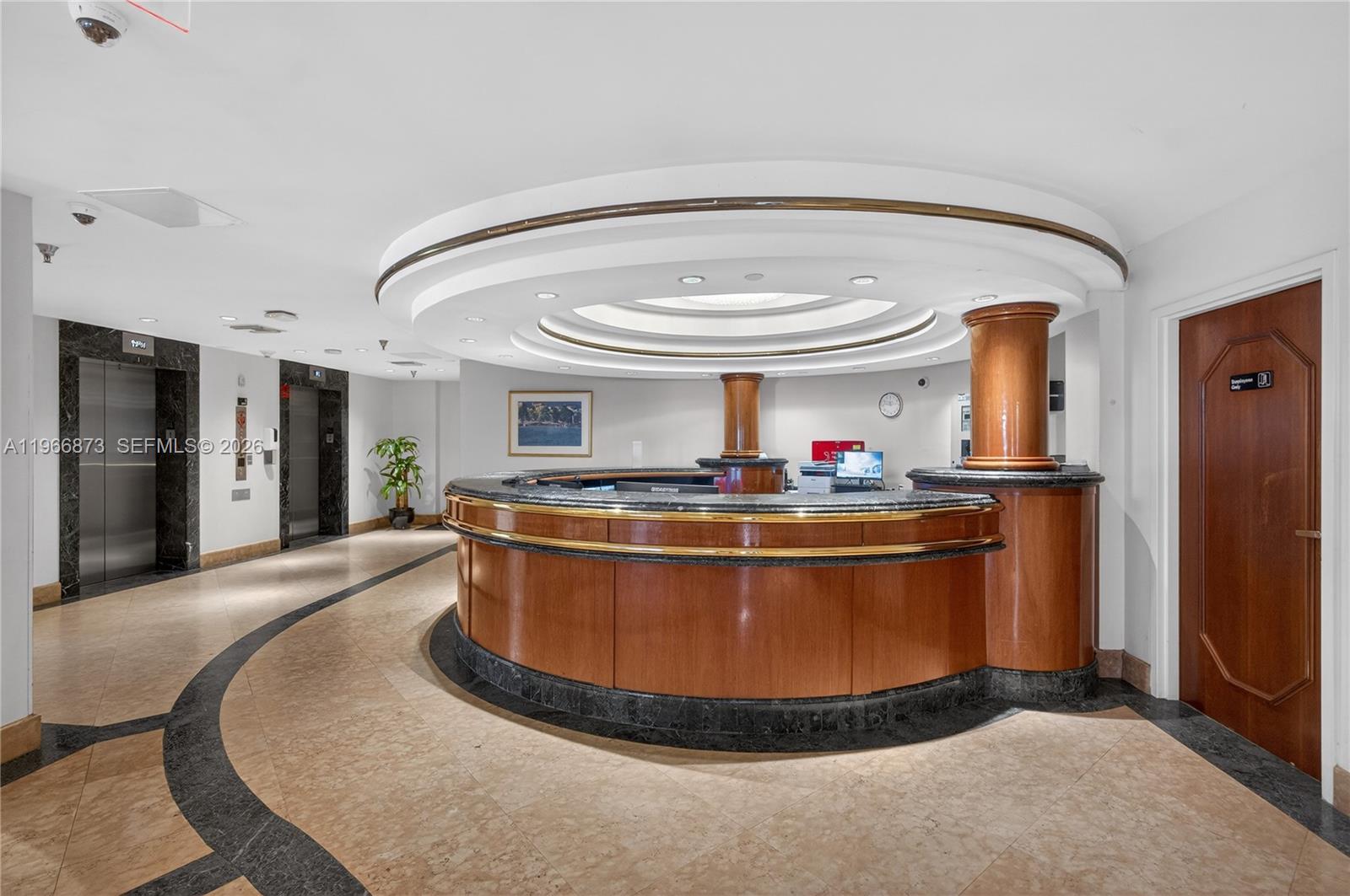 LEXCELLENCE CONDO - Residential