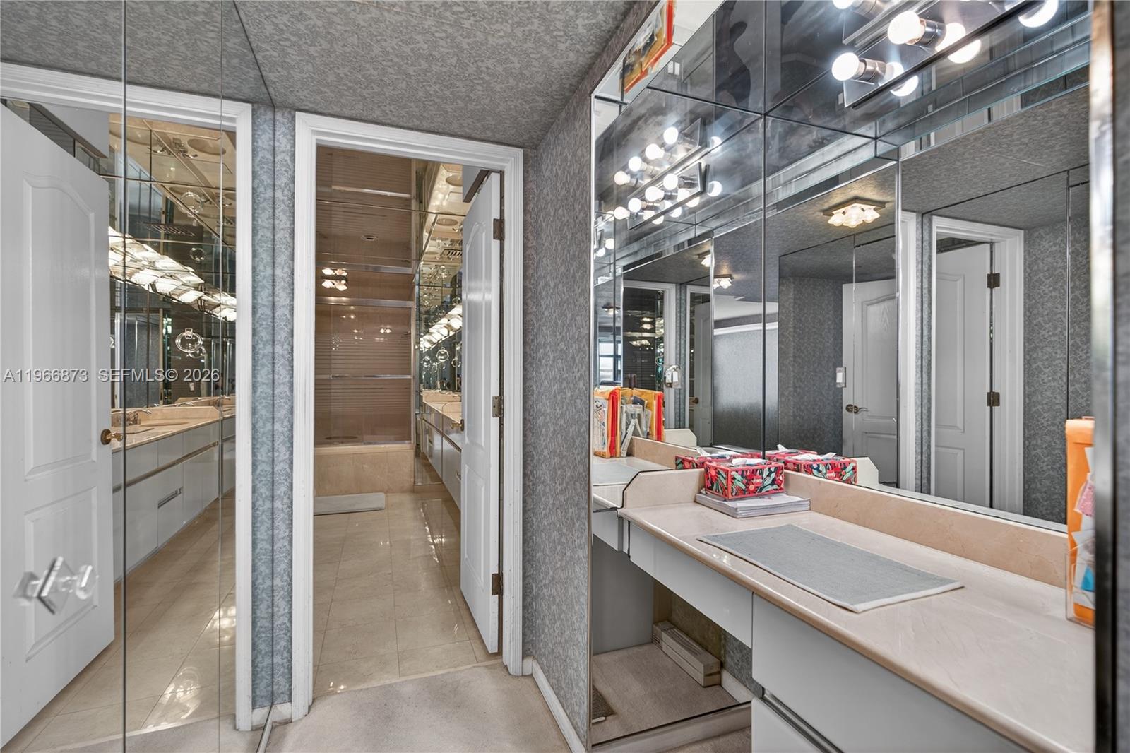 LEXCELLENCE CONDO - Residential