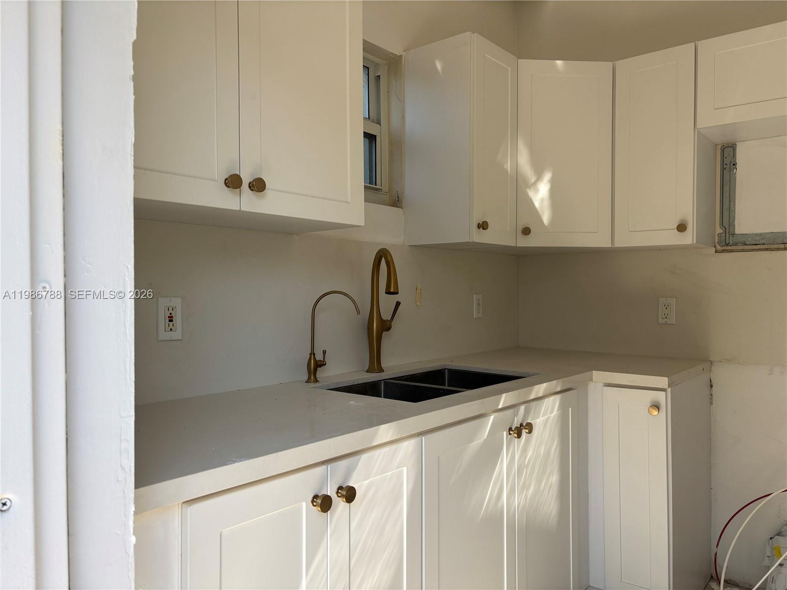 BAY VISTA PARK AMD - Residential Lease