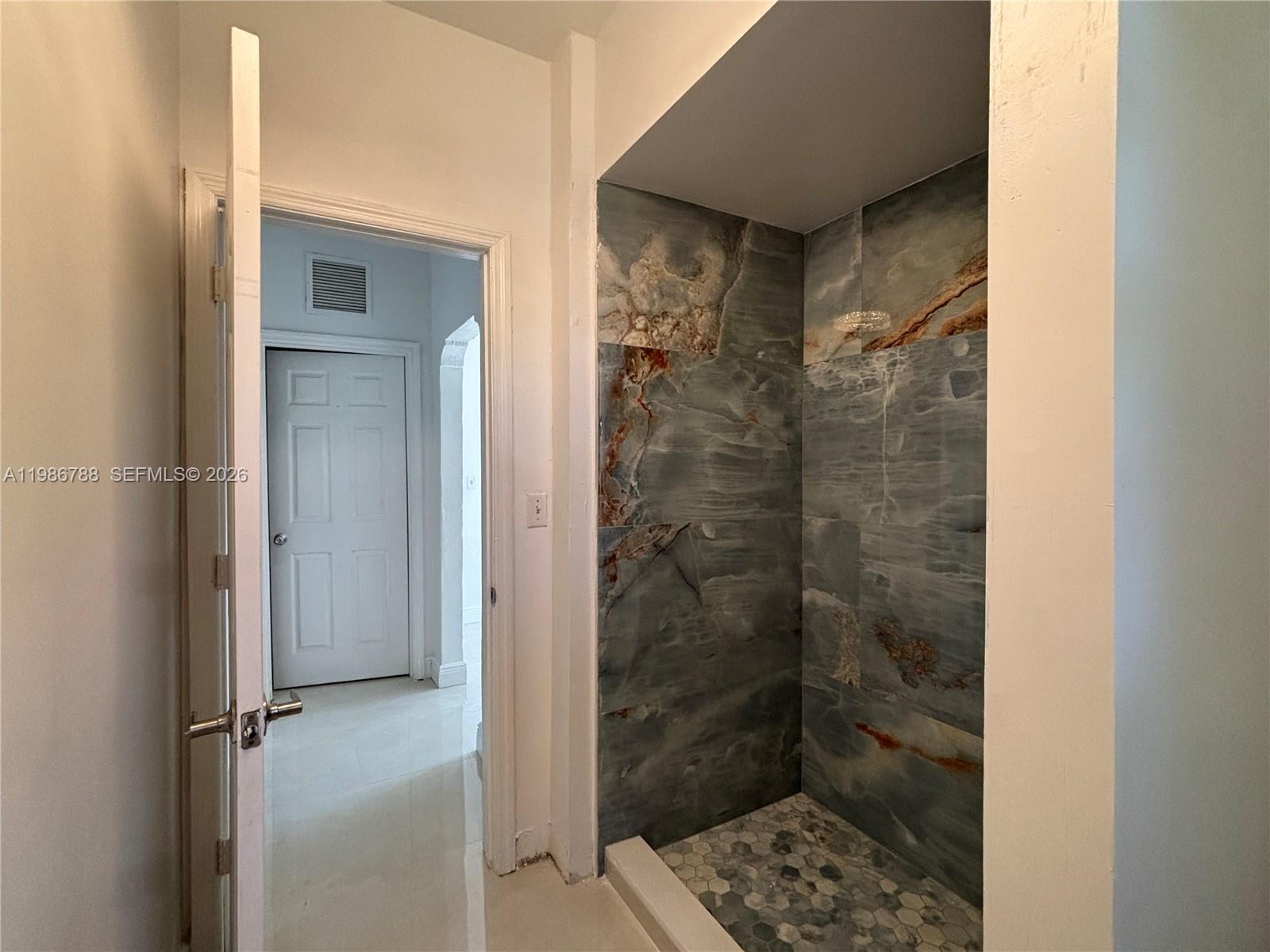 BAY VISTA PARK AMD - Residential Lease