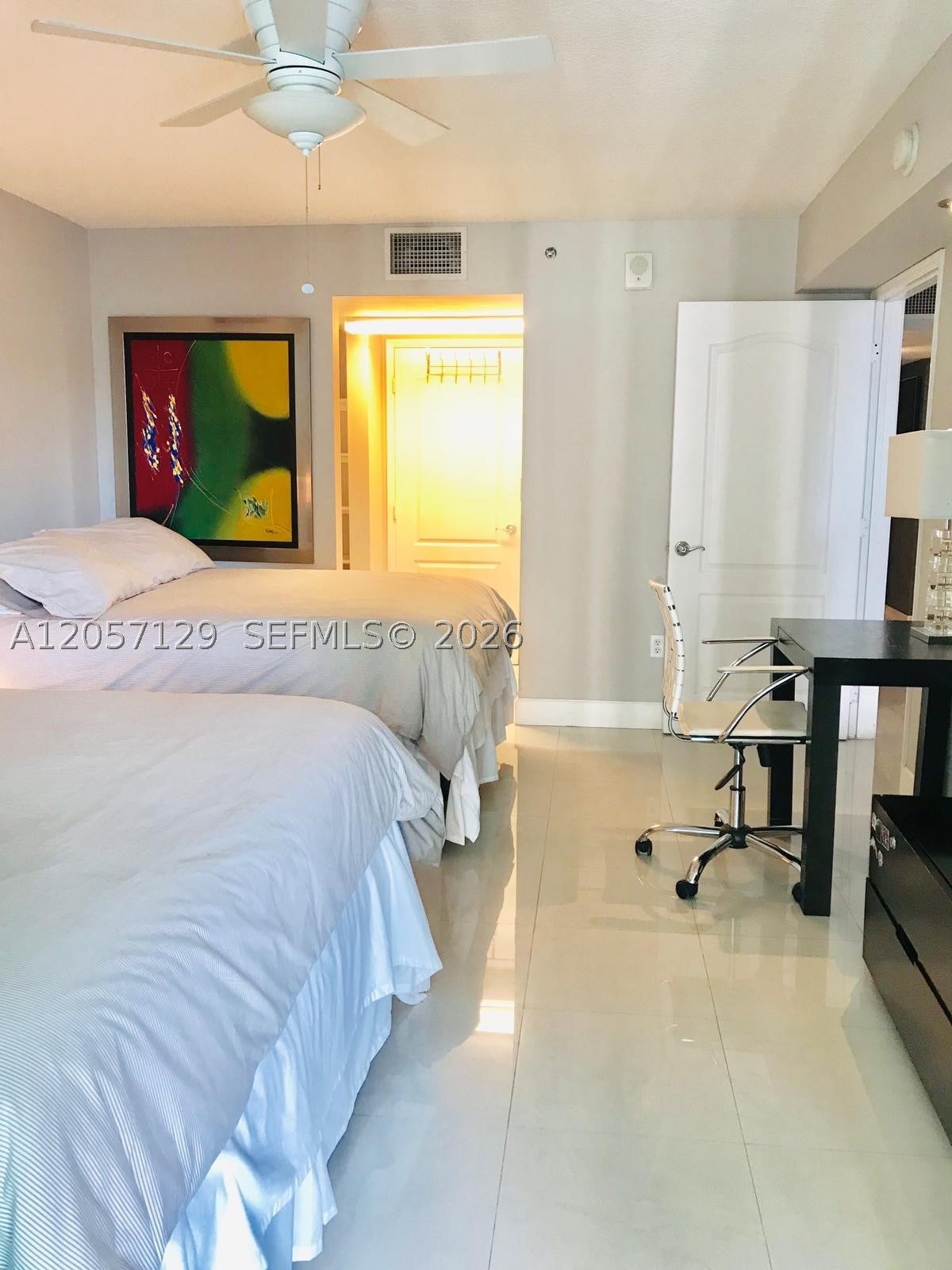 1200 Brickell Bay Dr 2418