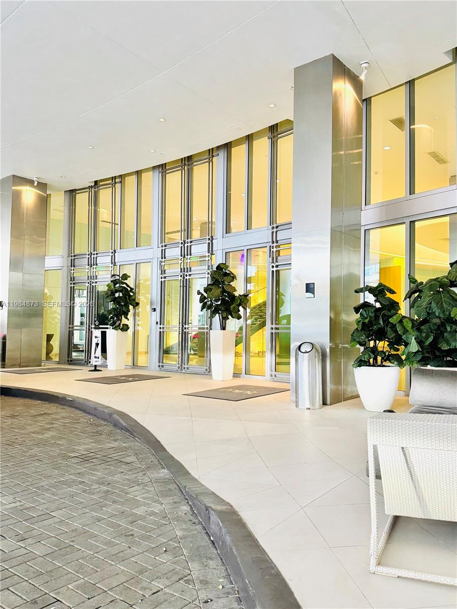 MINT CONDO - Residential Lease