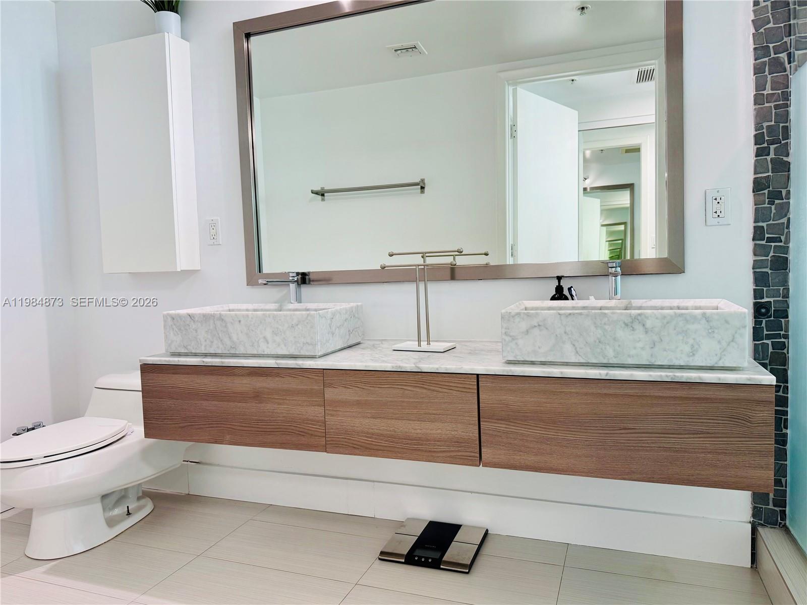 MINT CONDO - Residential Lease