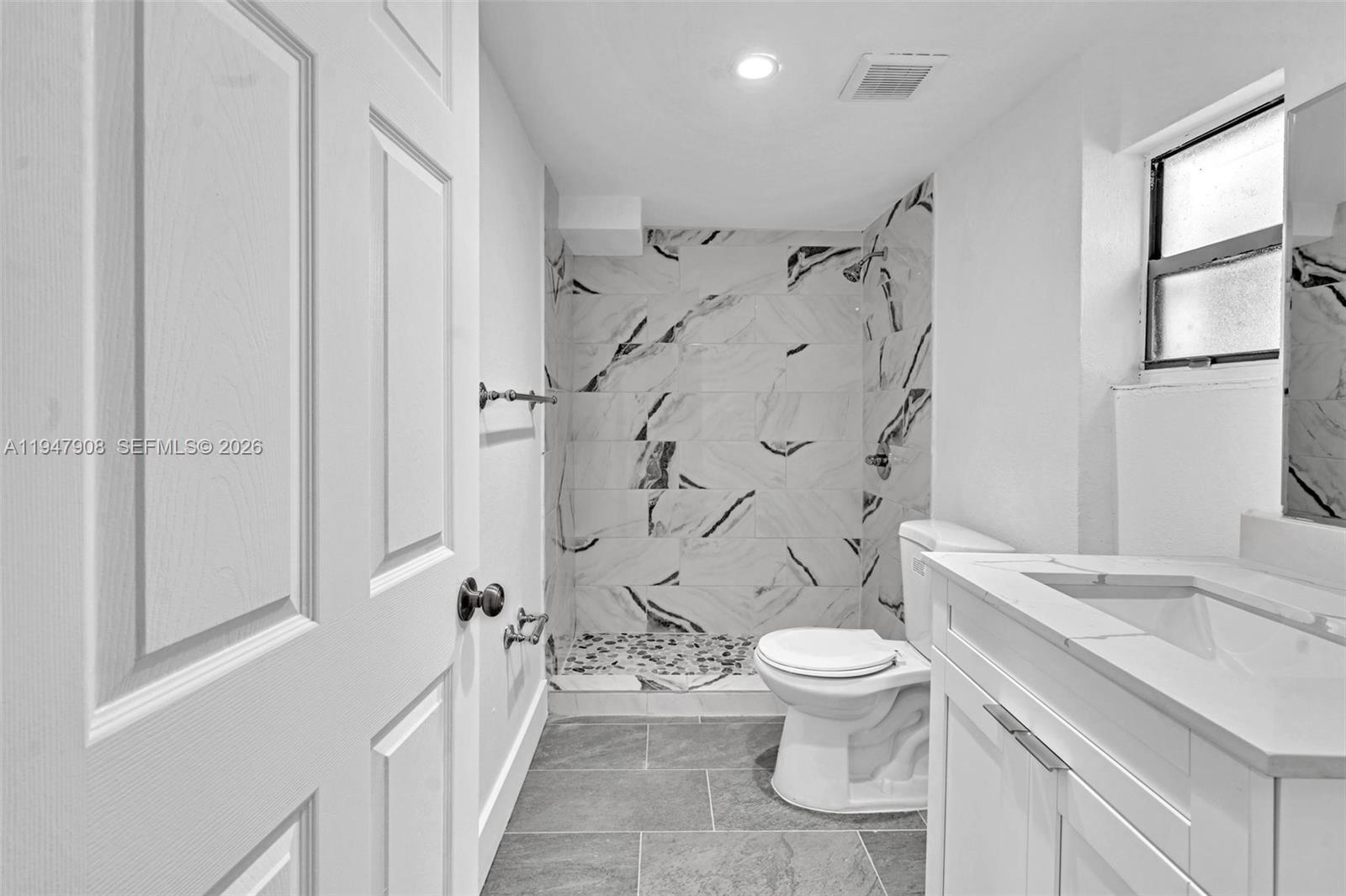 SOUTH BAY ESTATES - Residential