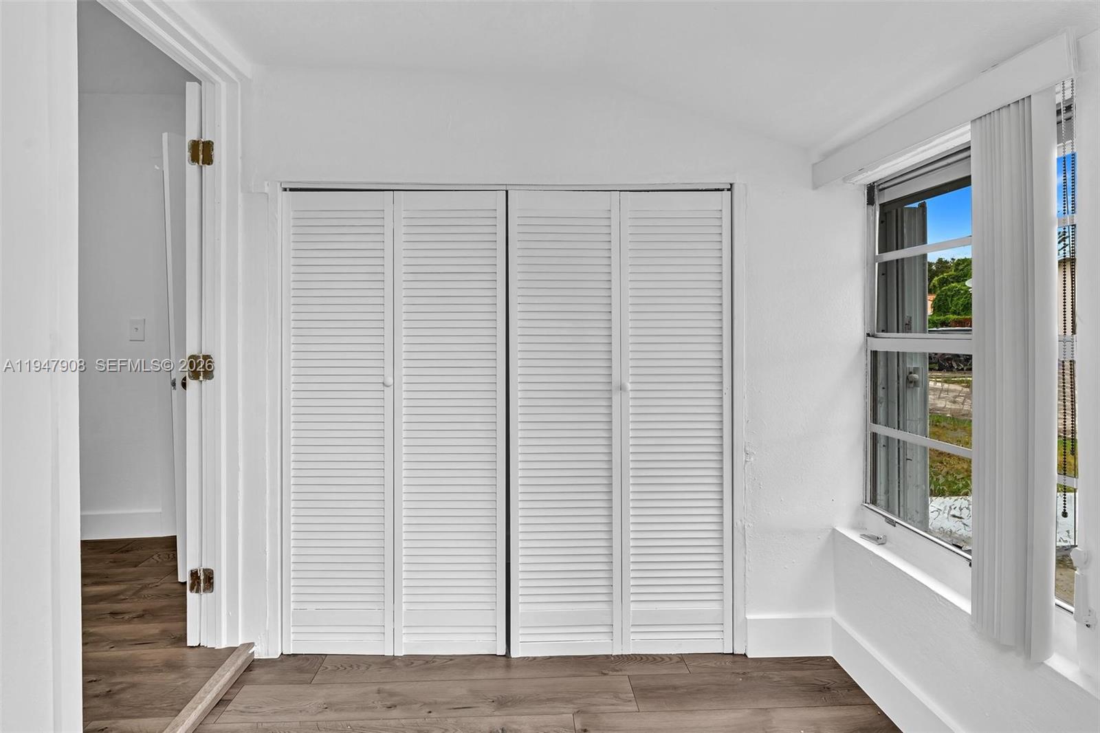 SOUTH BAY ESTATES - Residential