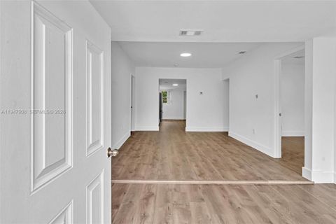 2636 SW 29th Ct Miami FL 33133