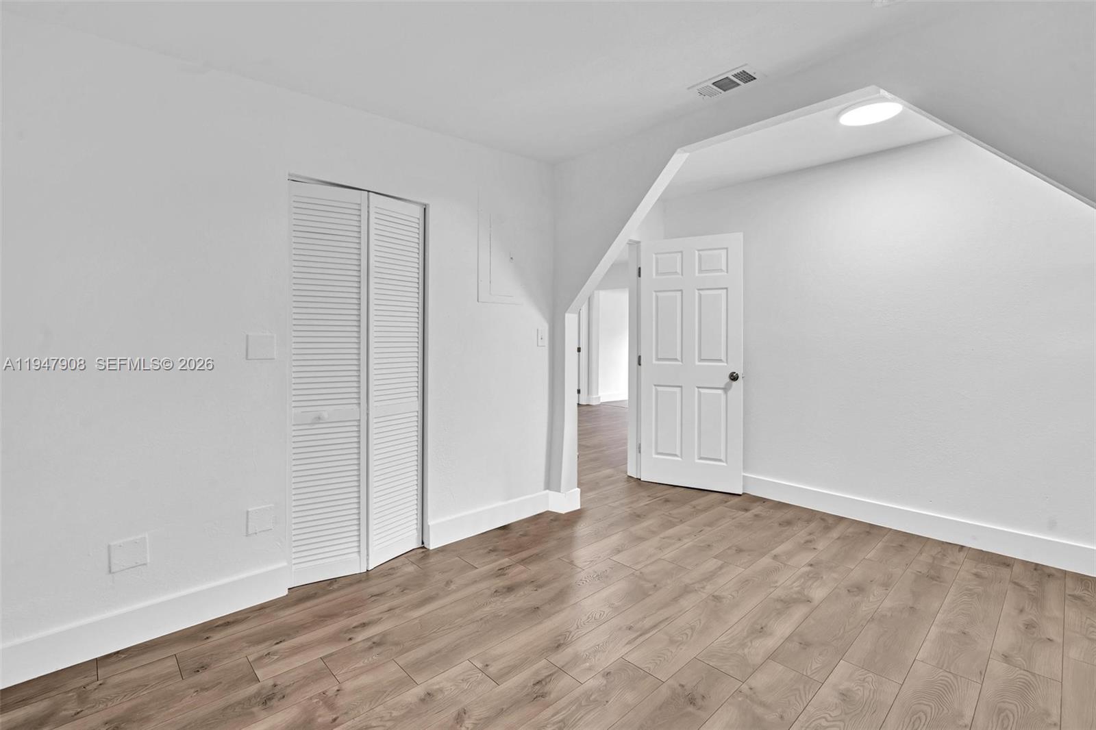 SOUTH BAY ESTATES - Residential