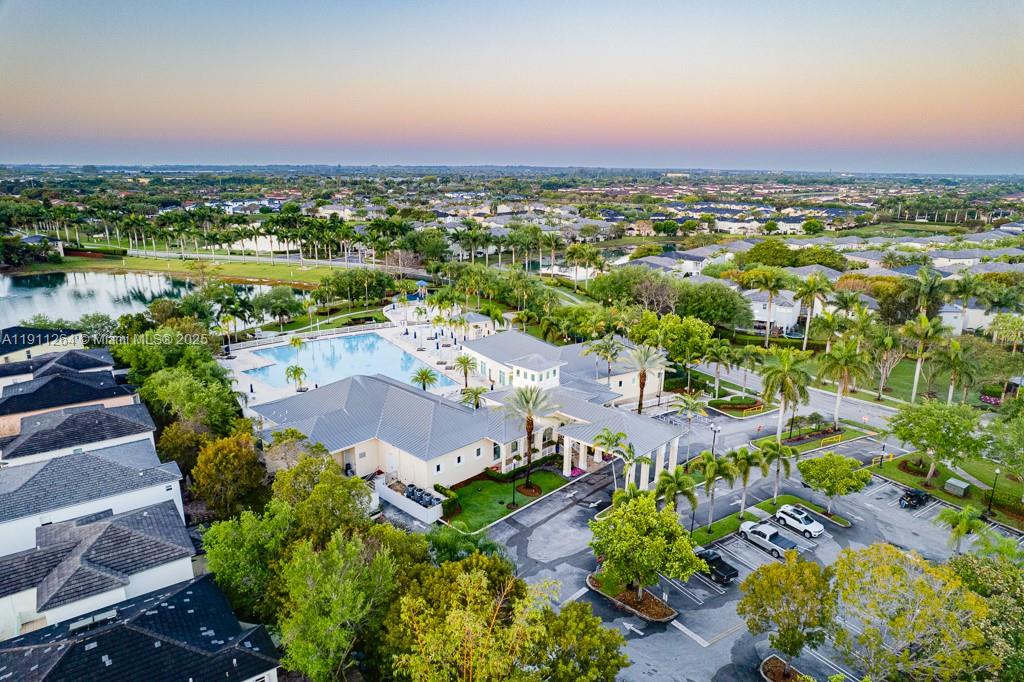 CARIBBEAN ISLES VILLAS CO - Residential Lease