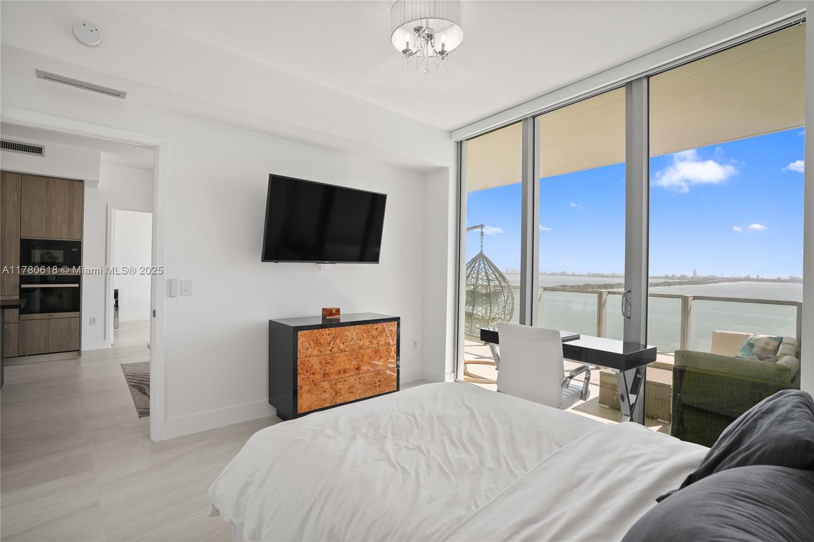 BISCAYNE BEACH CONDO - Residential