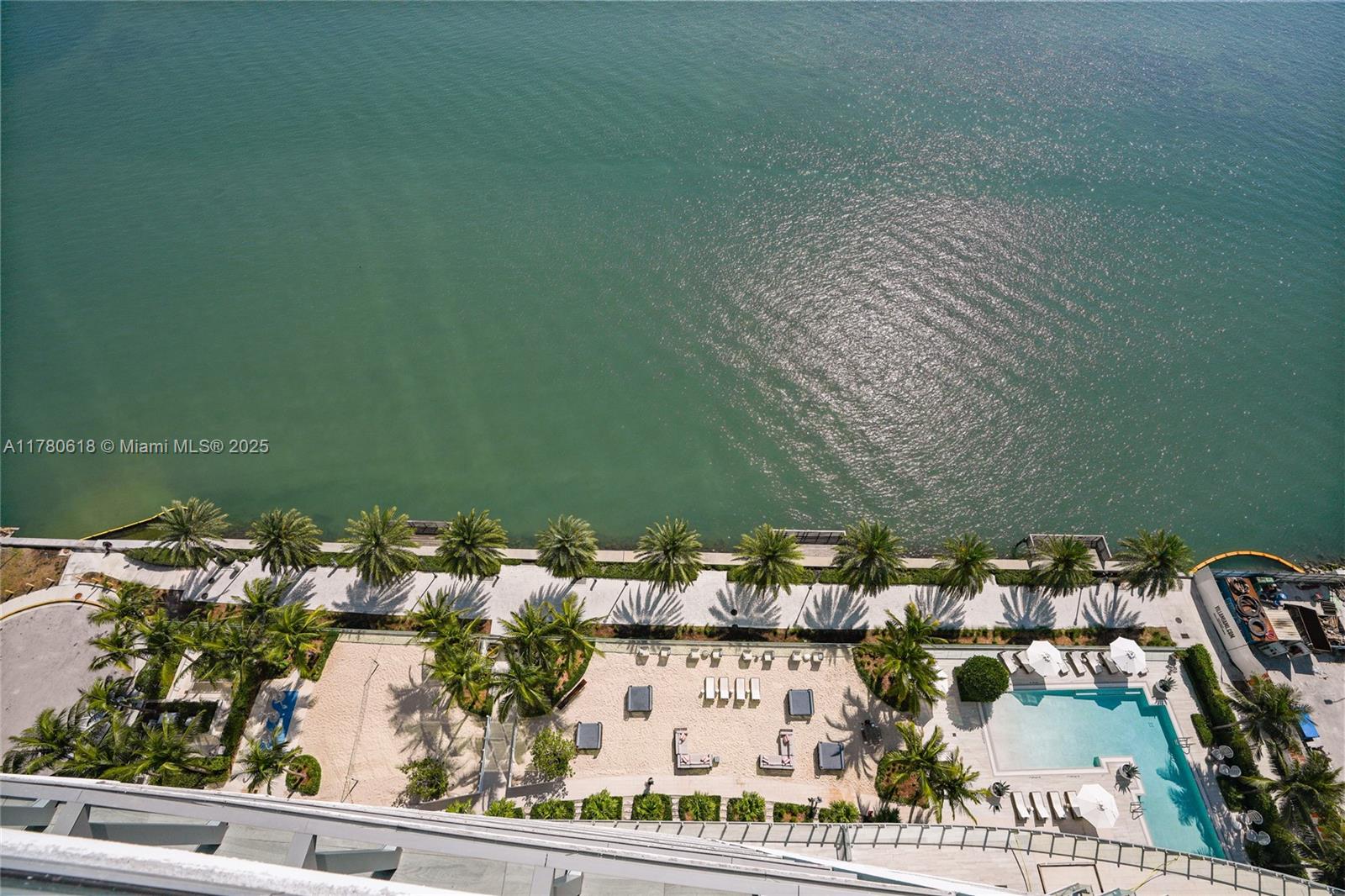 BISCAYNE BEACH CONDO - Residential