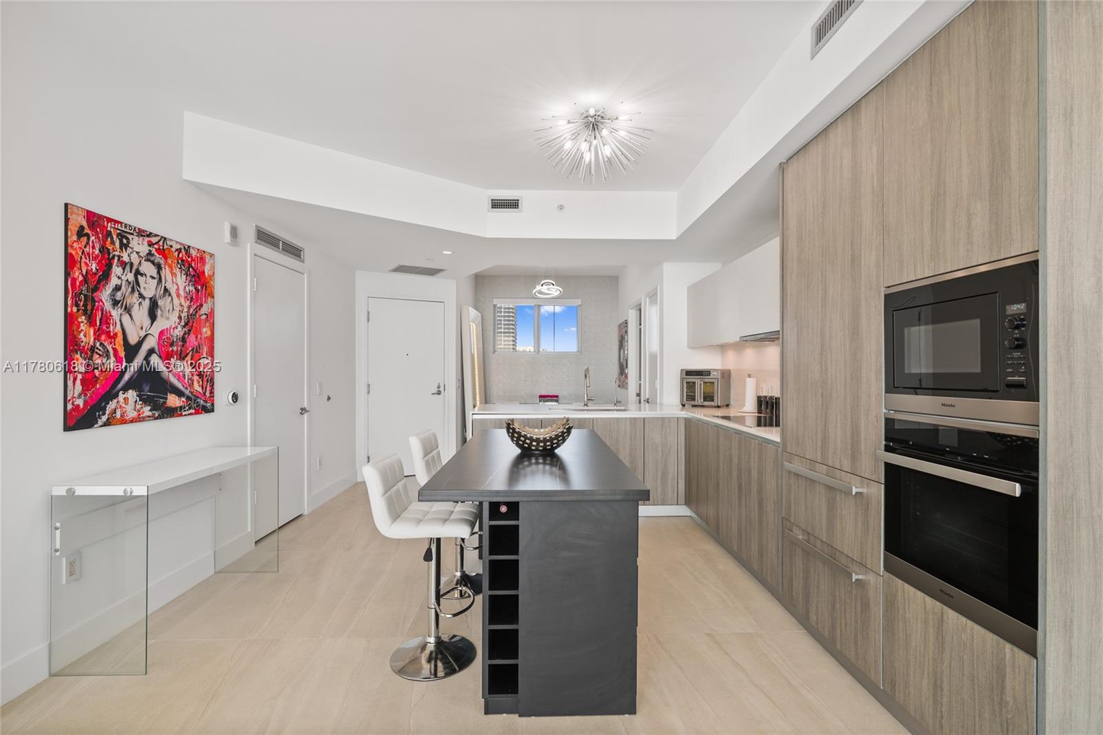 BISCAYNE BEACH CONDO - Residential