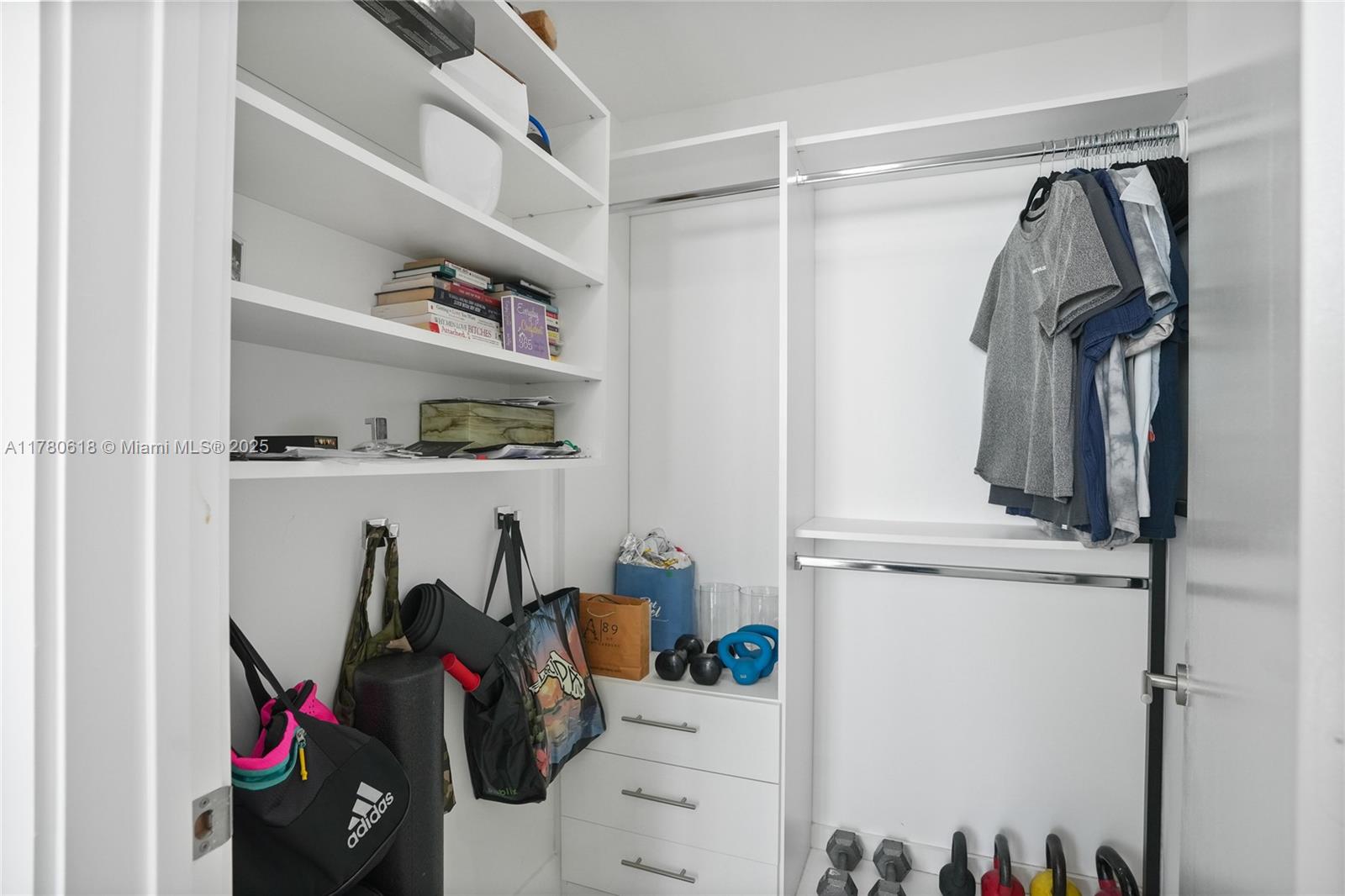 BISCAYNE BEACH CONDO - Residential