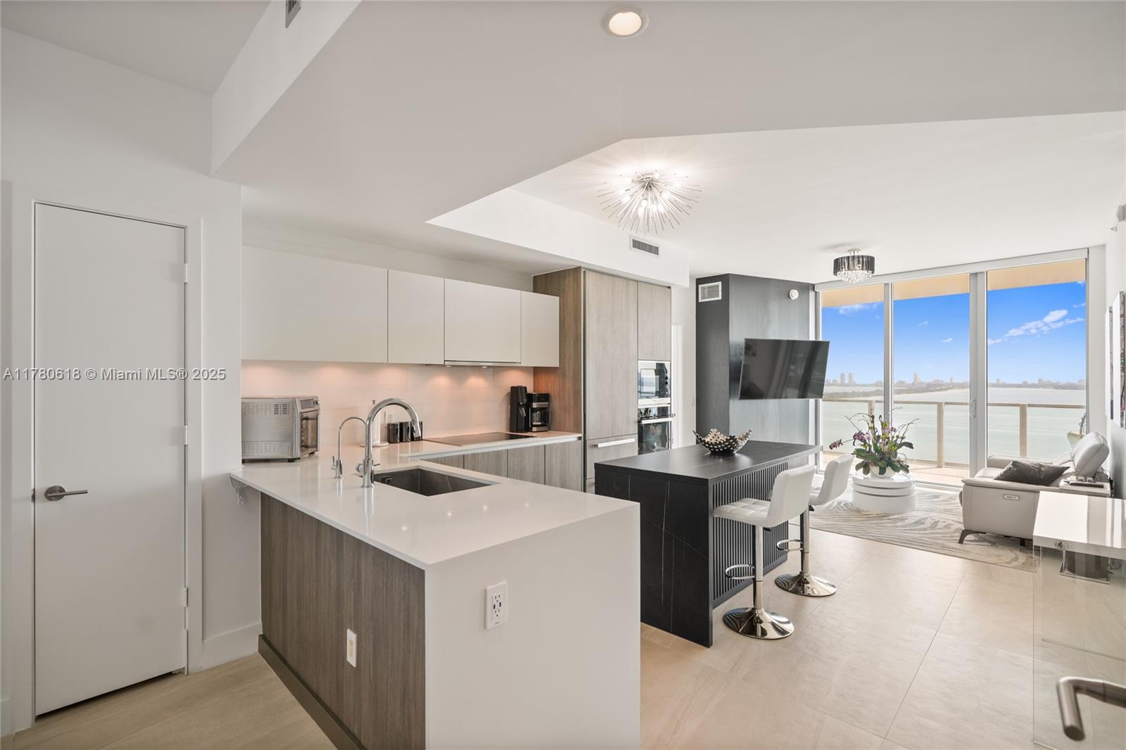 BISCAYNE BEACH CONDO - Residential