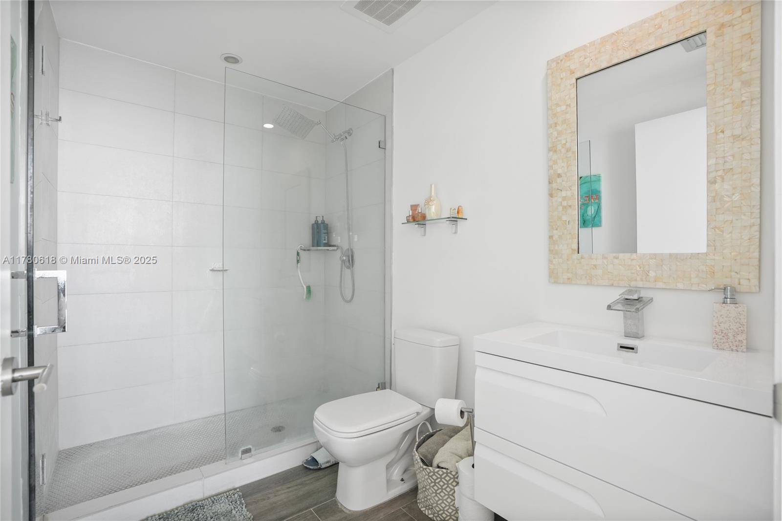 BISCAYNE BEACH CONDO - Residential