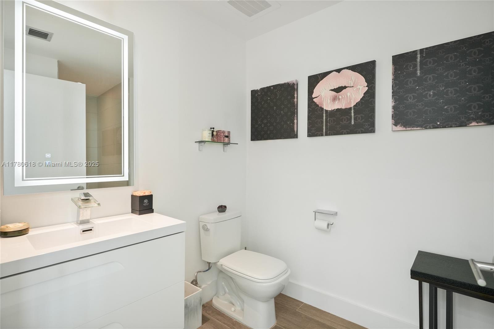 BISCAYNE BEACH CONDO - Residential