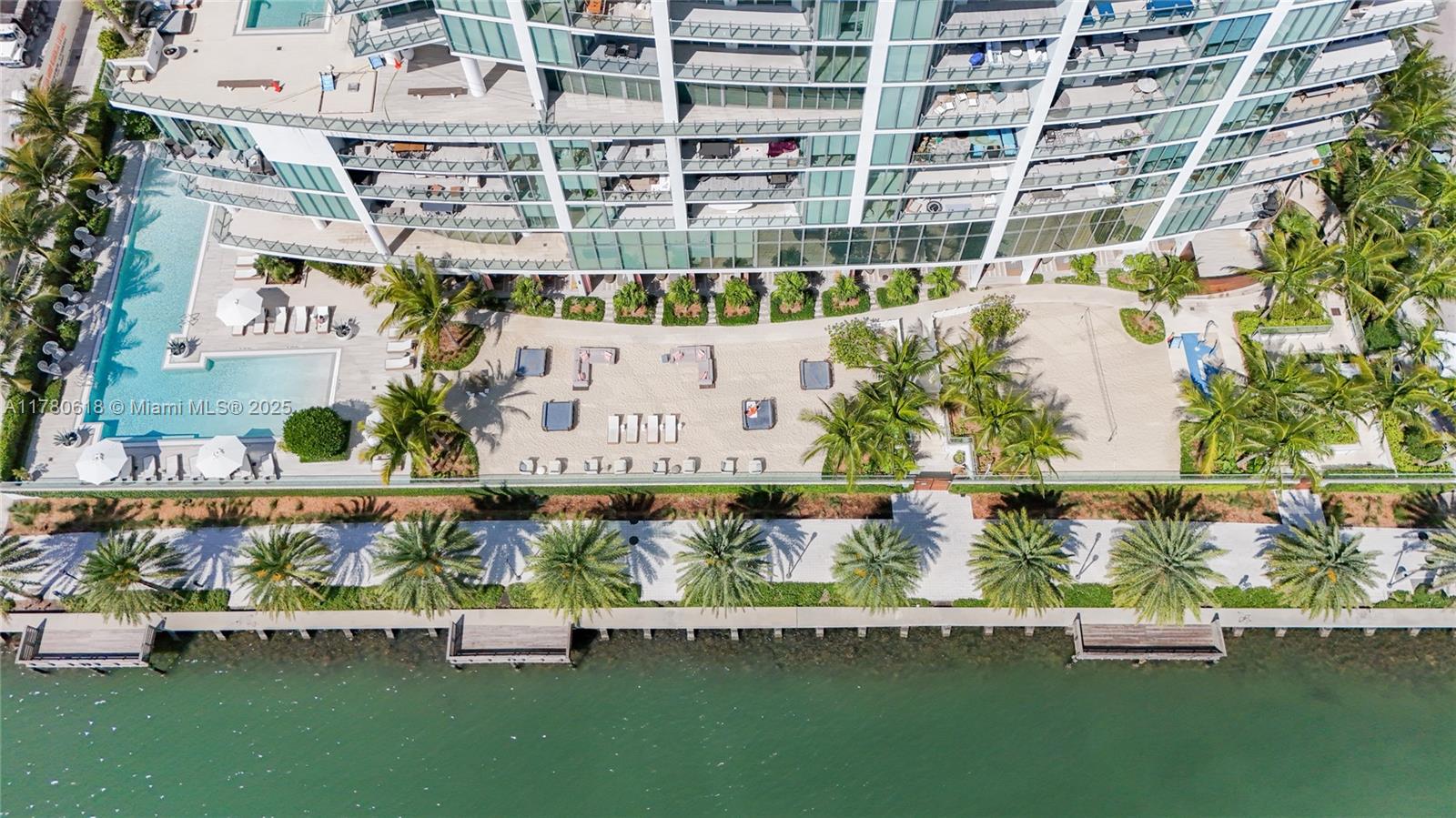 BISCAYNE BEACH CONDO - Residential