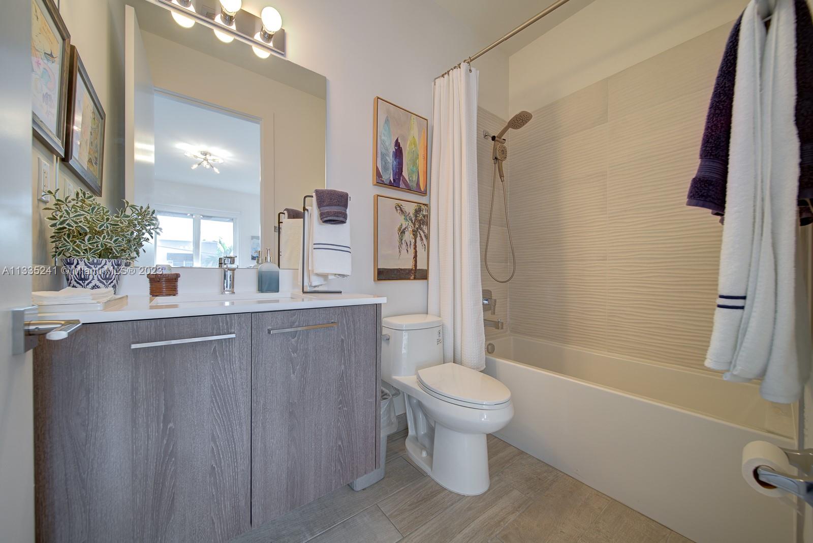 URBAN VILLAGE AT 5TH AVE - Residential