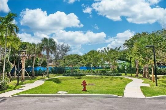 URBAN VILLAGE AT 5TH AVE - Residential