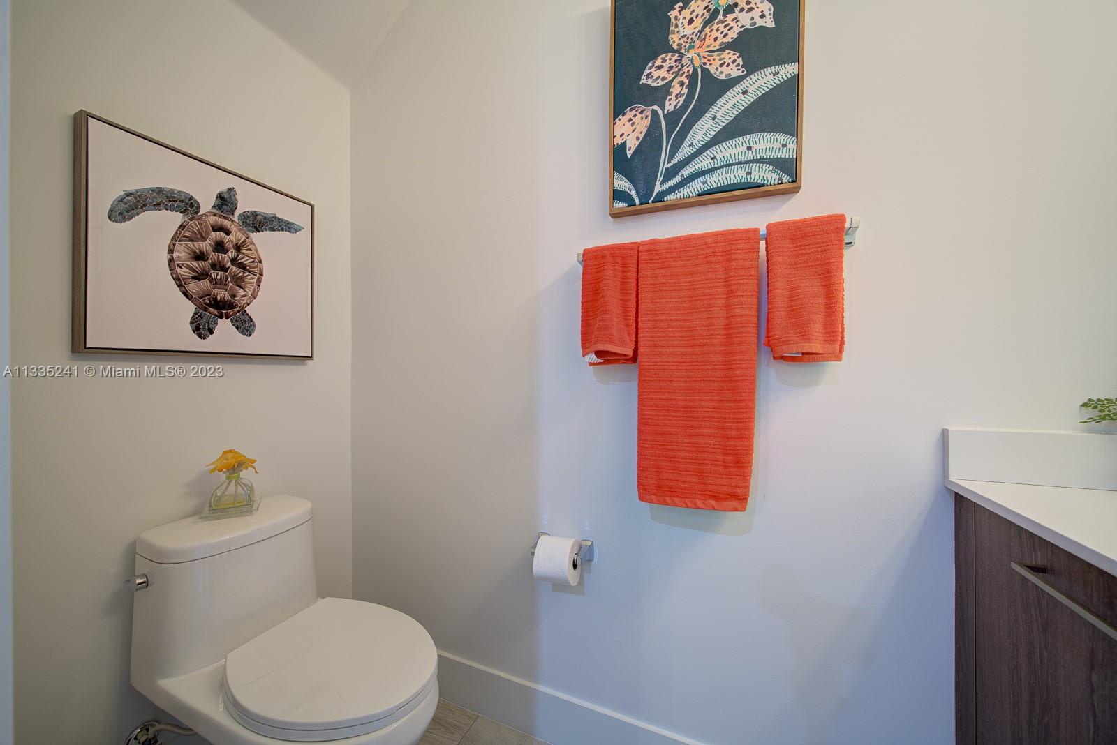 URBAN VILLAGE AT 5TH AVE - Residential