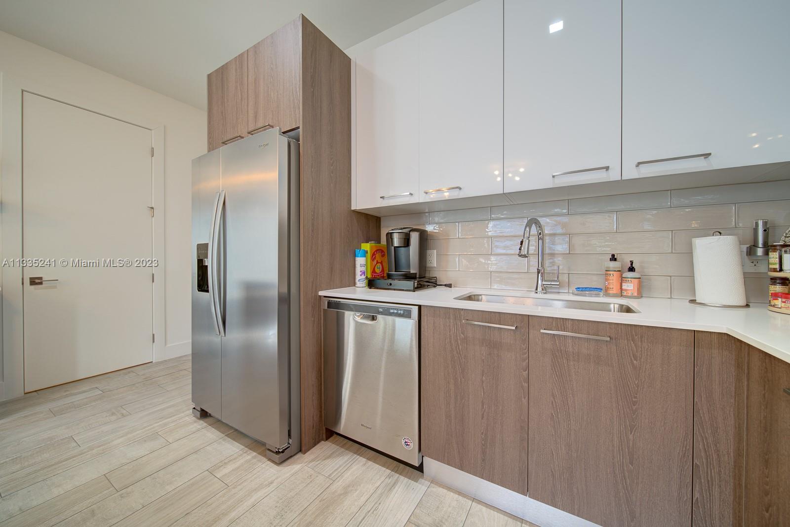 URBAN VILLAGE AT 5TH AVE - Residential