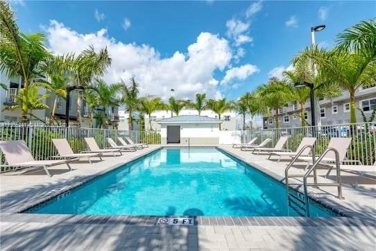 URBAN VILLAGE AT 5TH AVE - Residential