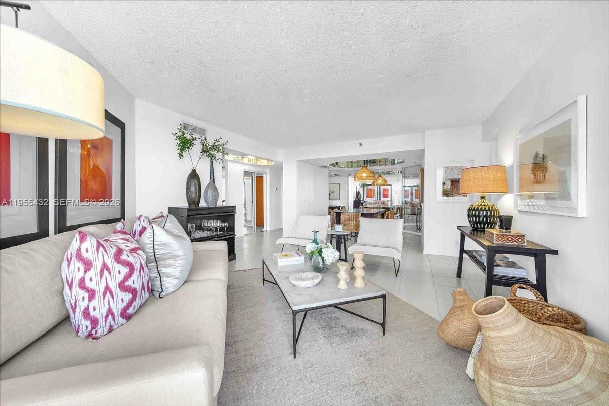 PORTSVIEW @ THE WATERWAYS - Residential