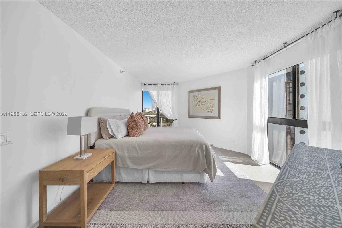 PORTSVIEW @ THE WATERWAYS - Residential