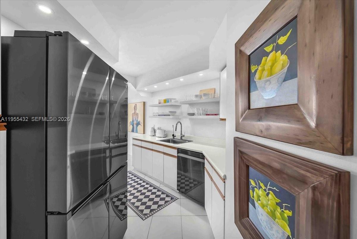 PORTSVIEW @ THE WATERWAYS - Residential