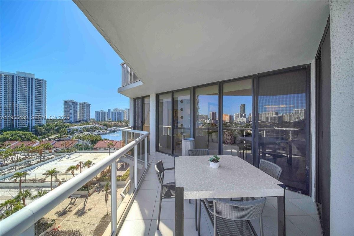 PORTSVIEW @ THE WATERWAYS - Residential