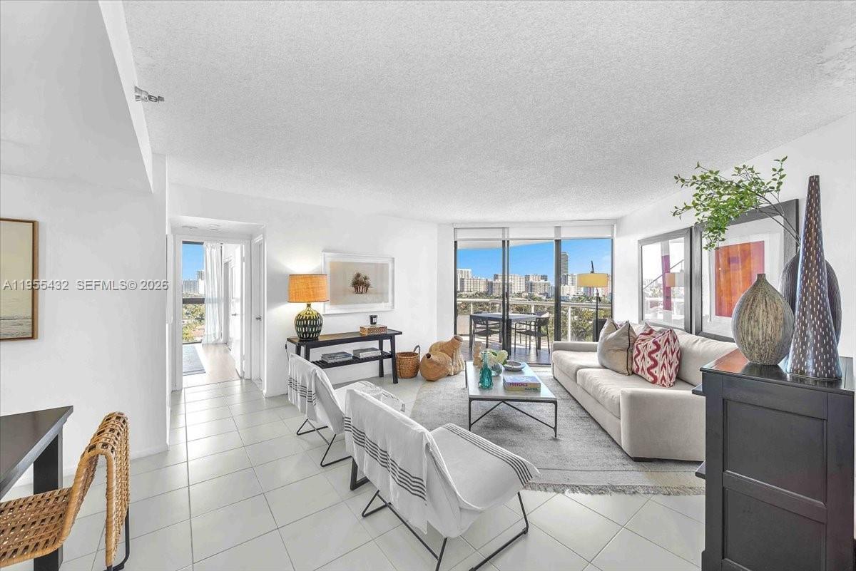 PORTSVIEW @ THE WATERWAYS - Residential