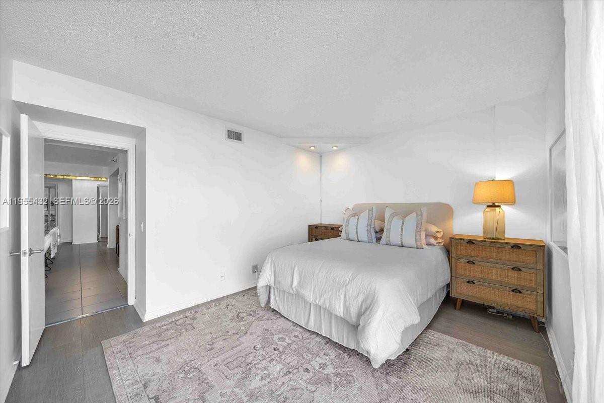 PORTSVIEW @ THE WATERWAYS - Residential