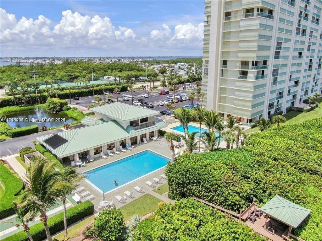 OCEANA OCEANFRONT CONDOMI - Residential Lease