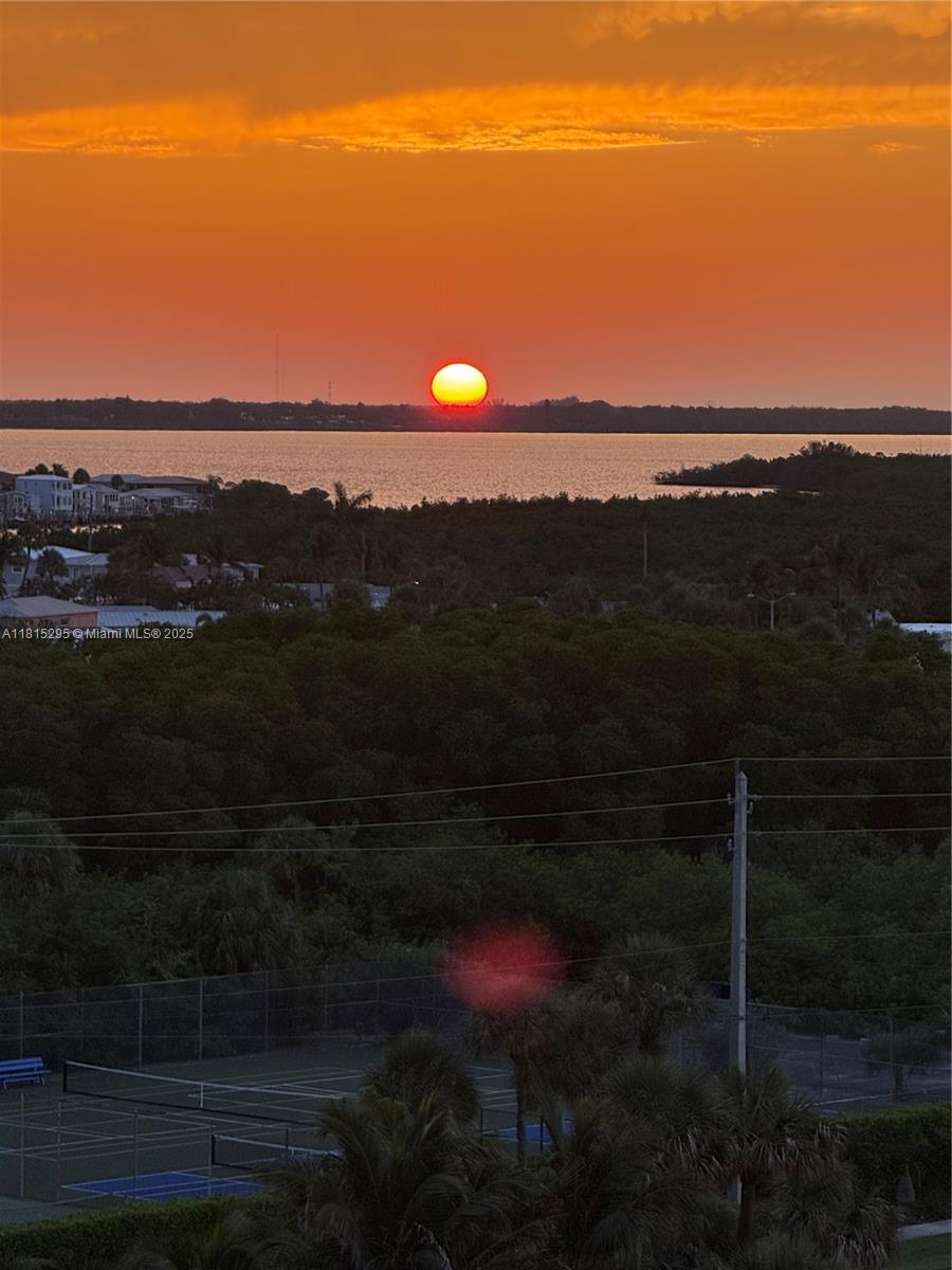 OCEANA OCEANFRONT CONDOMI - Residential Lease