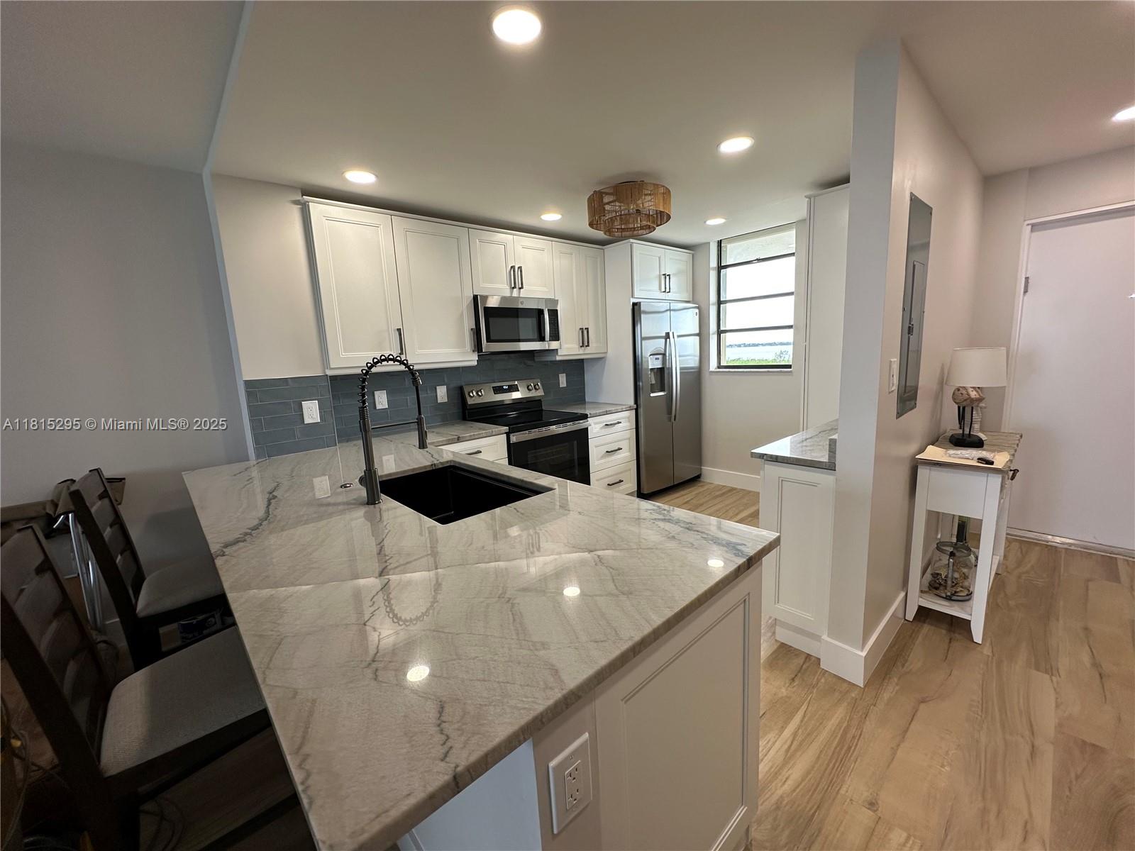 OCEANA OCEANFRONT CONDOMI - Residential Lease