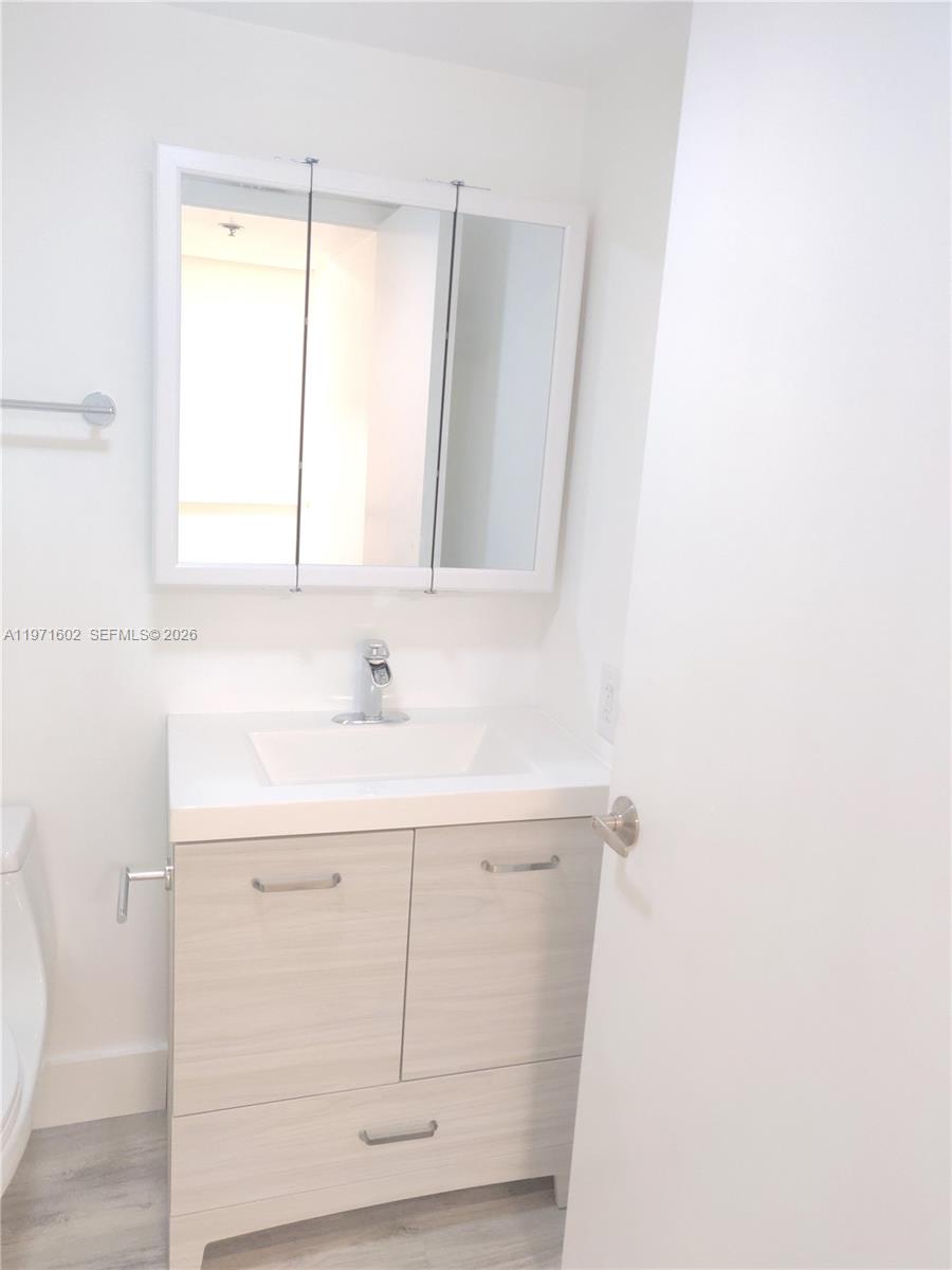 BRICKELL KEY II CONDO - Residential