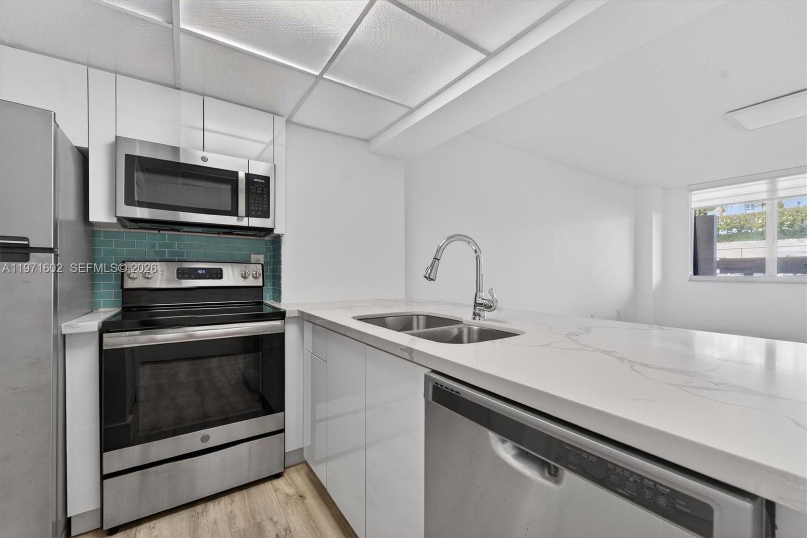 BRICKELL KEY II CONDO - Residential