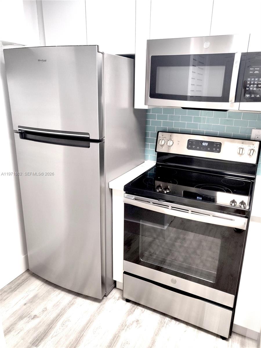 BRICKELL KEY II CONDO - Residential