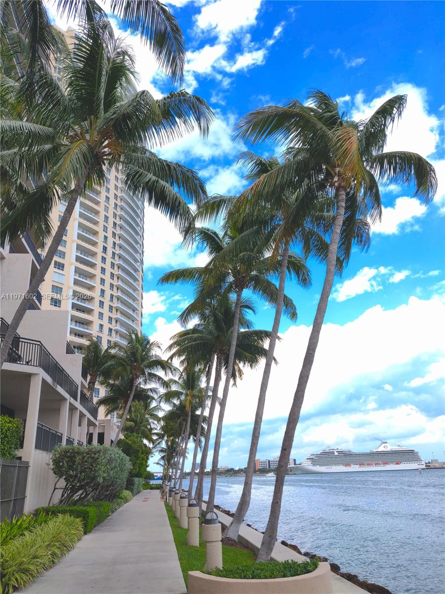 BRICKELL KEY II CONDO - Residential