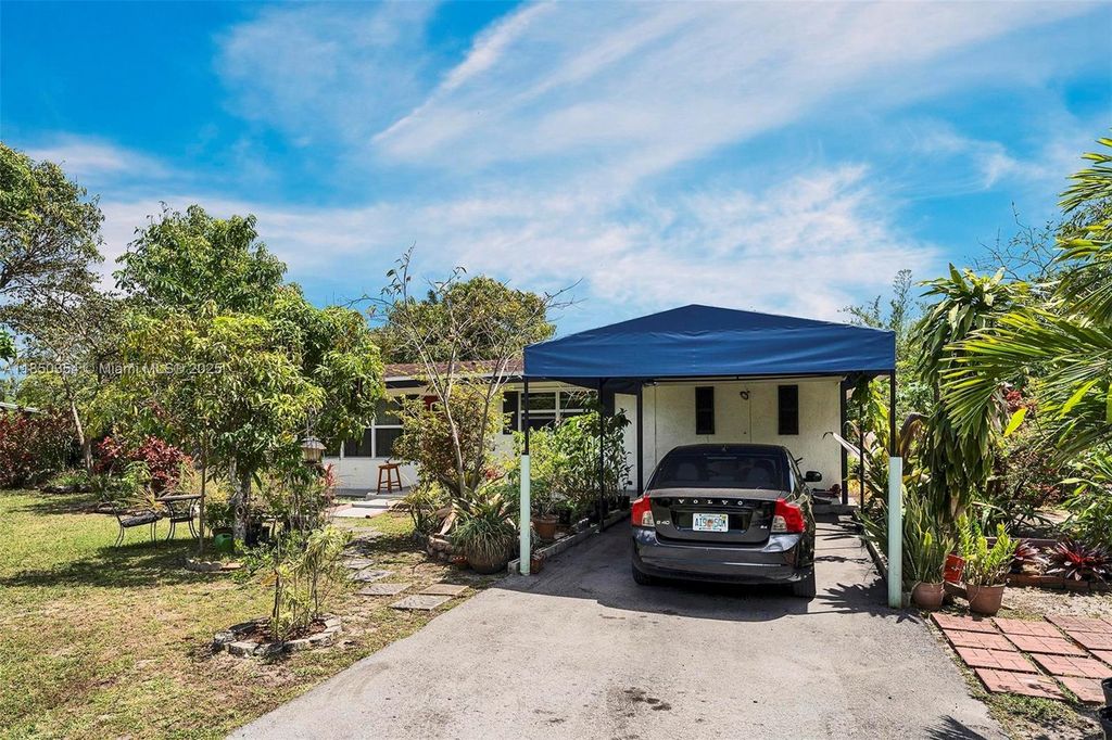 Photo of 3950 SW 53rd Ave, Davie, FL 33314 (MLS # A11850354)