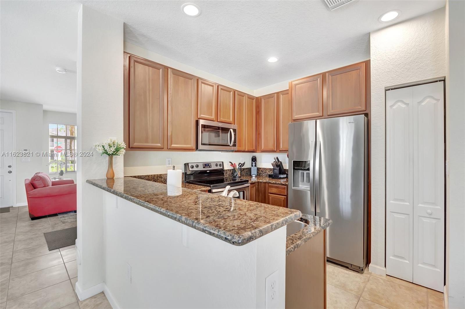 Mandarin Lakes - Residential