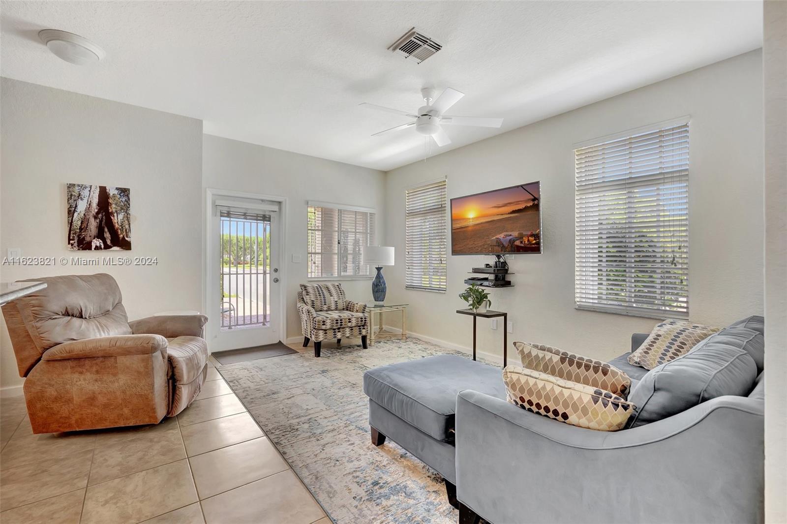 Mandarin Lakes - Residential