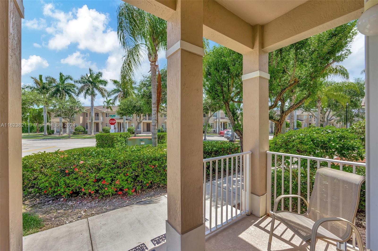 Mandarin Lakes - Residential