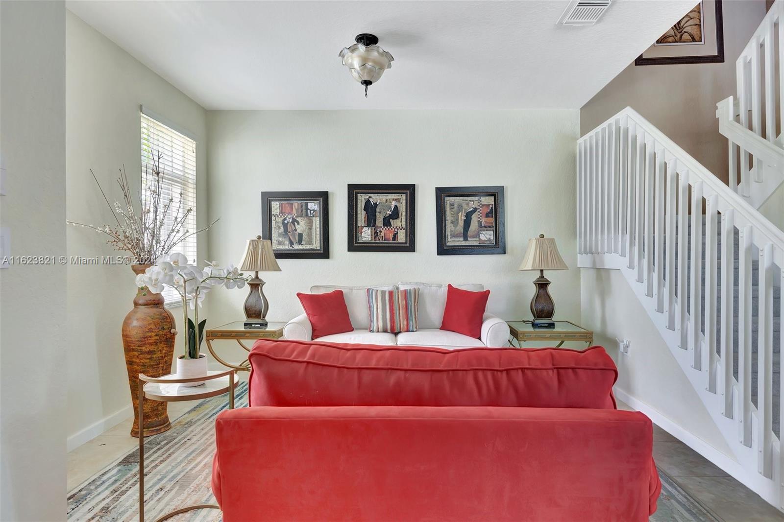 Mandarin Lakes - Residential