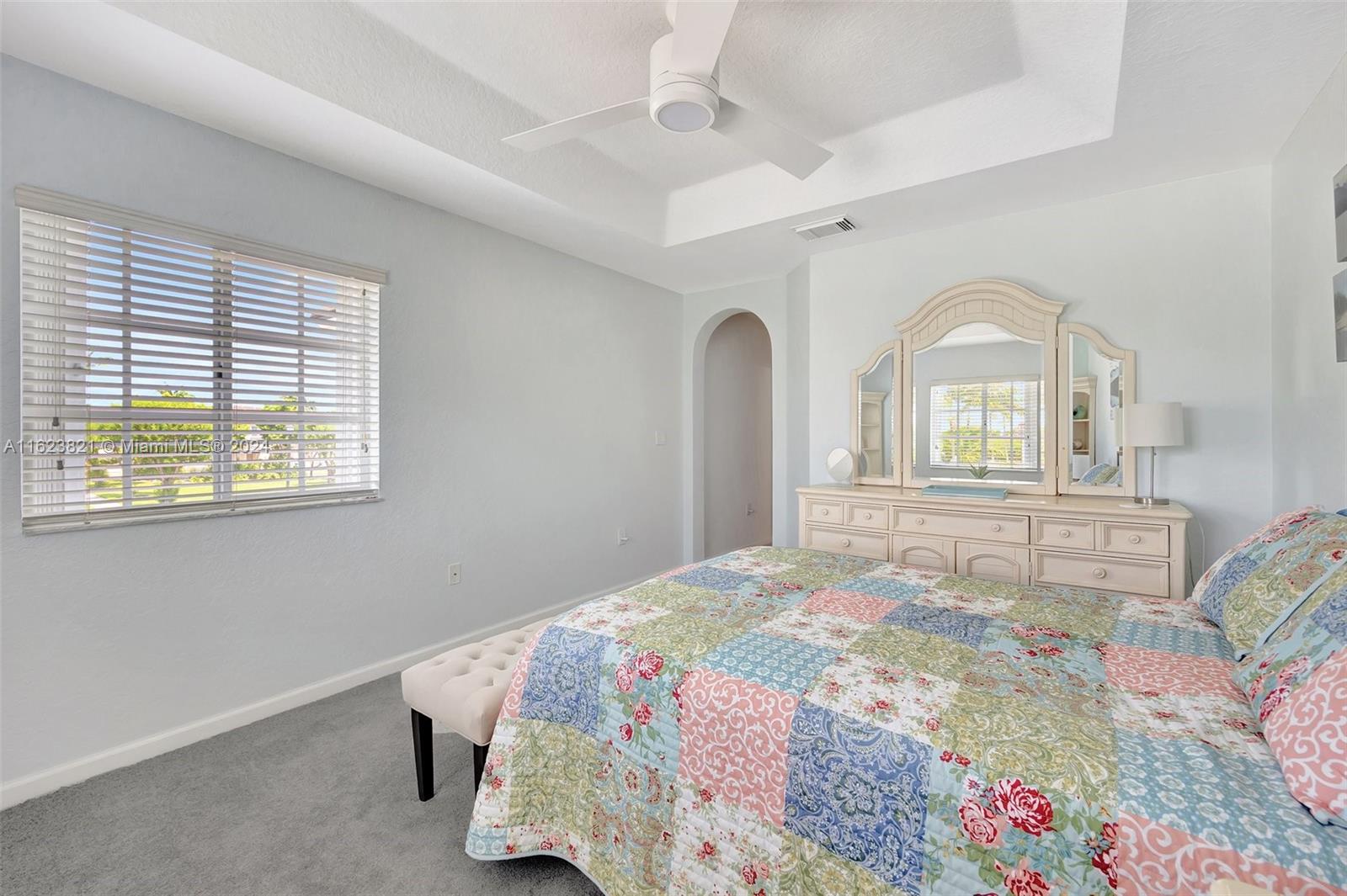 Mandarin Lakes - Residential