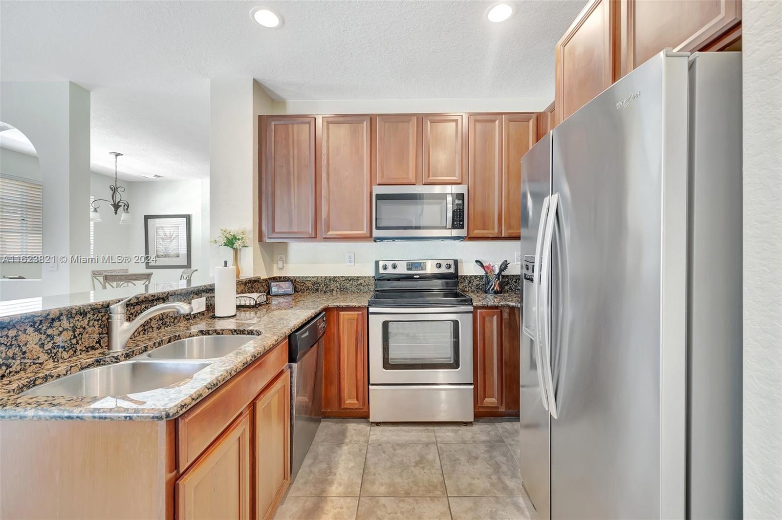 Mandarin Lakes - Residential