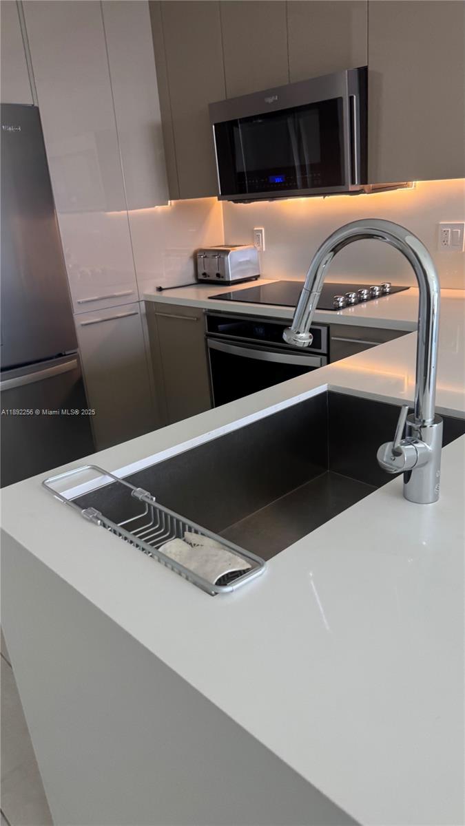 METROPICA NORTH TOWER ONE - Residential Lease