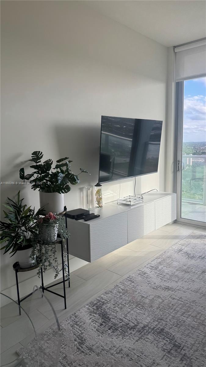 METROPICA NORTH TOWER ONE - Residential Lease