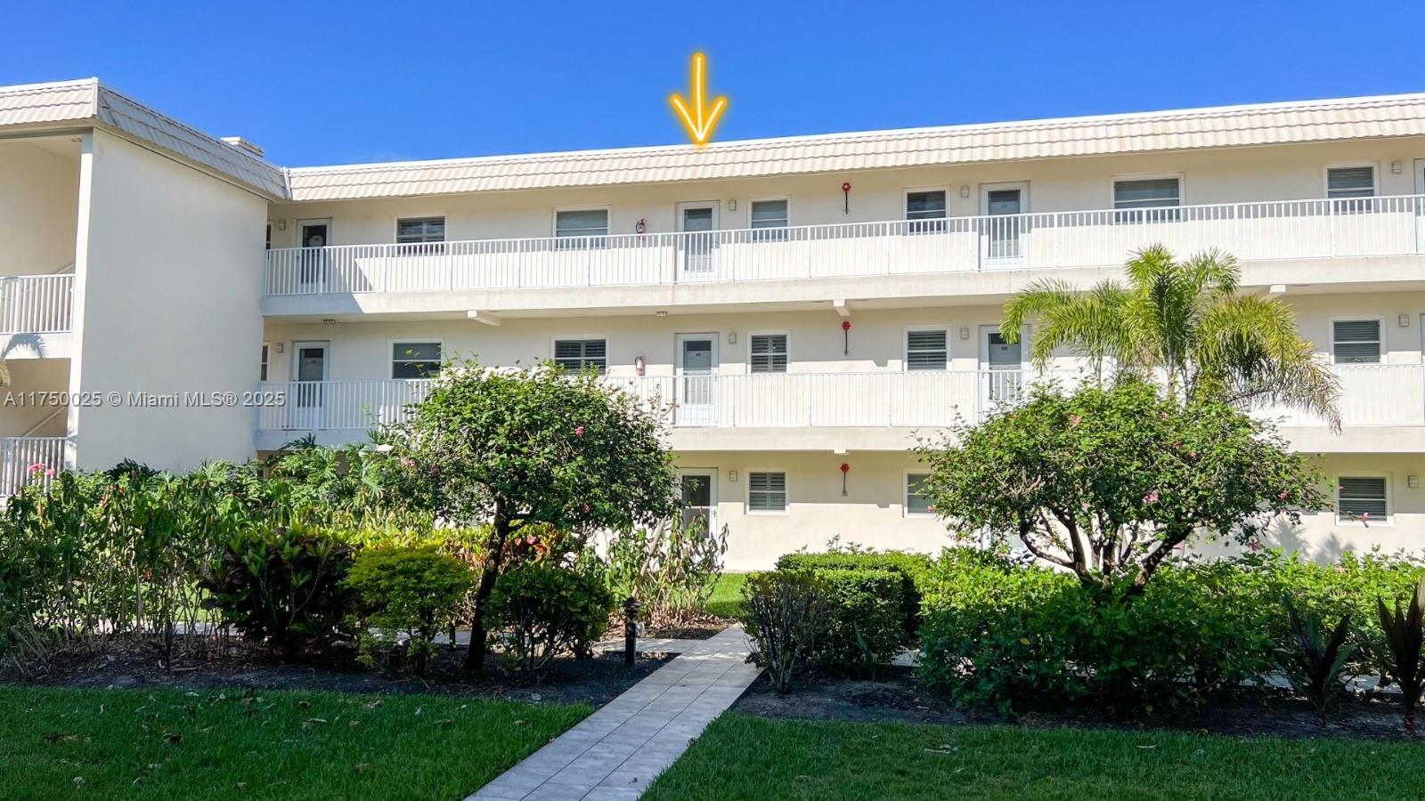 3150 Binnacle Dr 318, Naples, Collier County, Florida - 2 Bedrooms  
2 Bathrooms - 