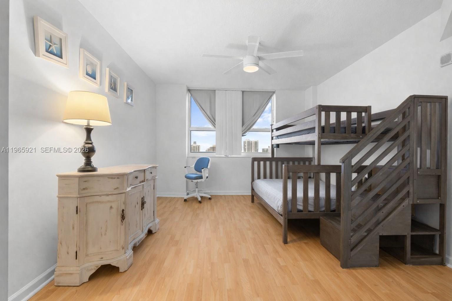 TURNBERRY ON THE GREEN CO - Residential