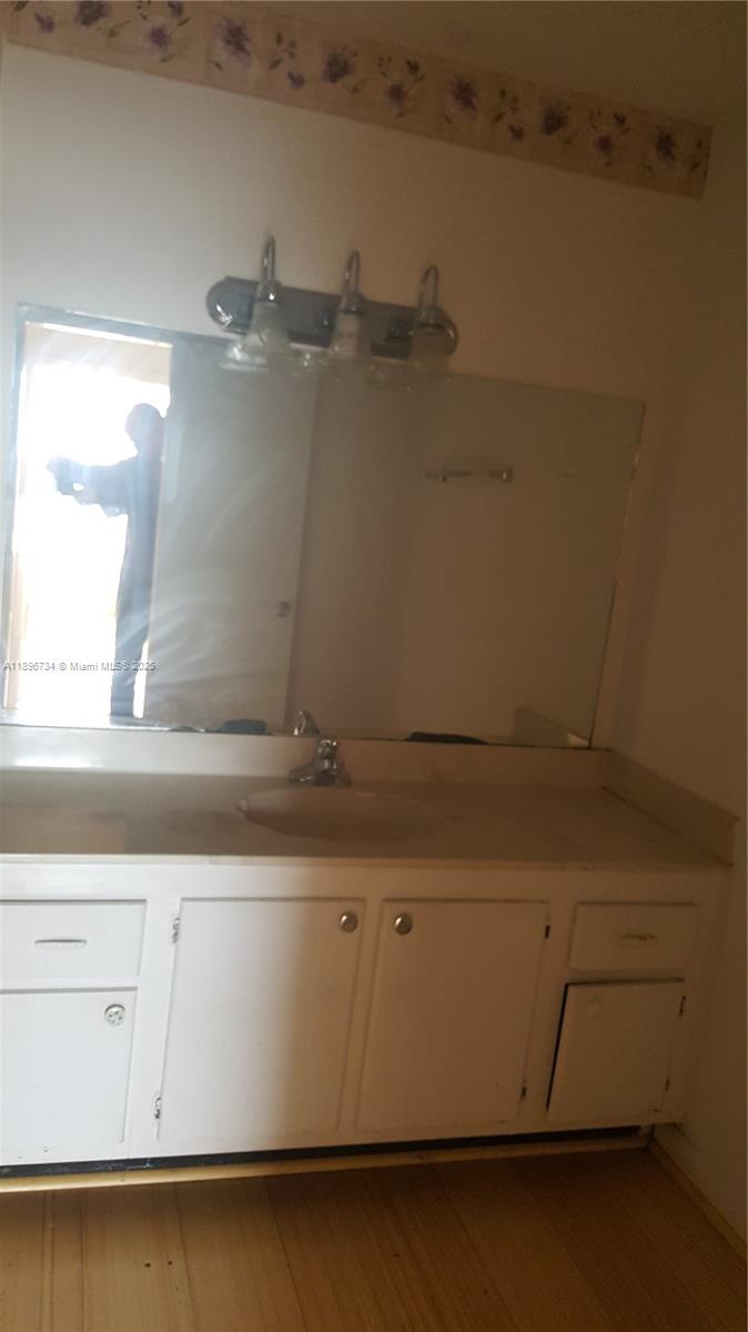 KEYSTONE TOWERS CONDO - Residential Lease